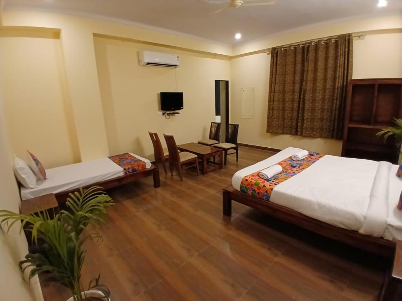 Hotel G M I, Sikar Road Jaipur Buitenkant foto