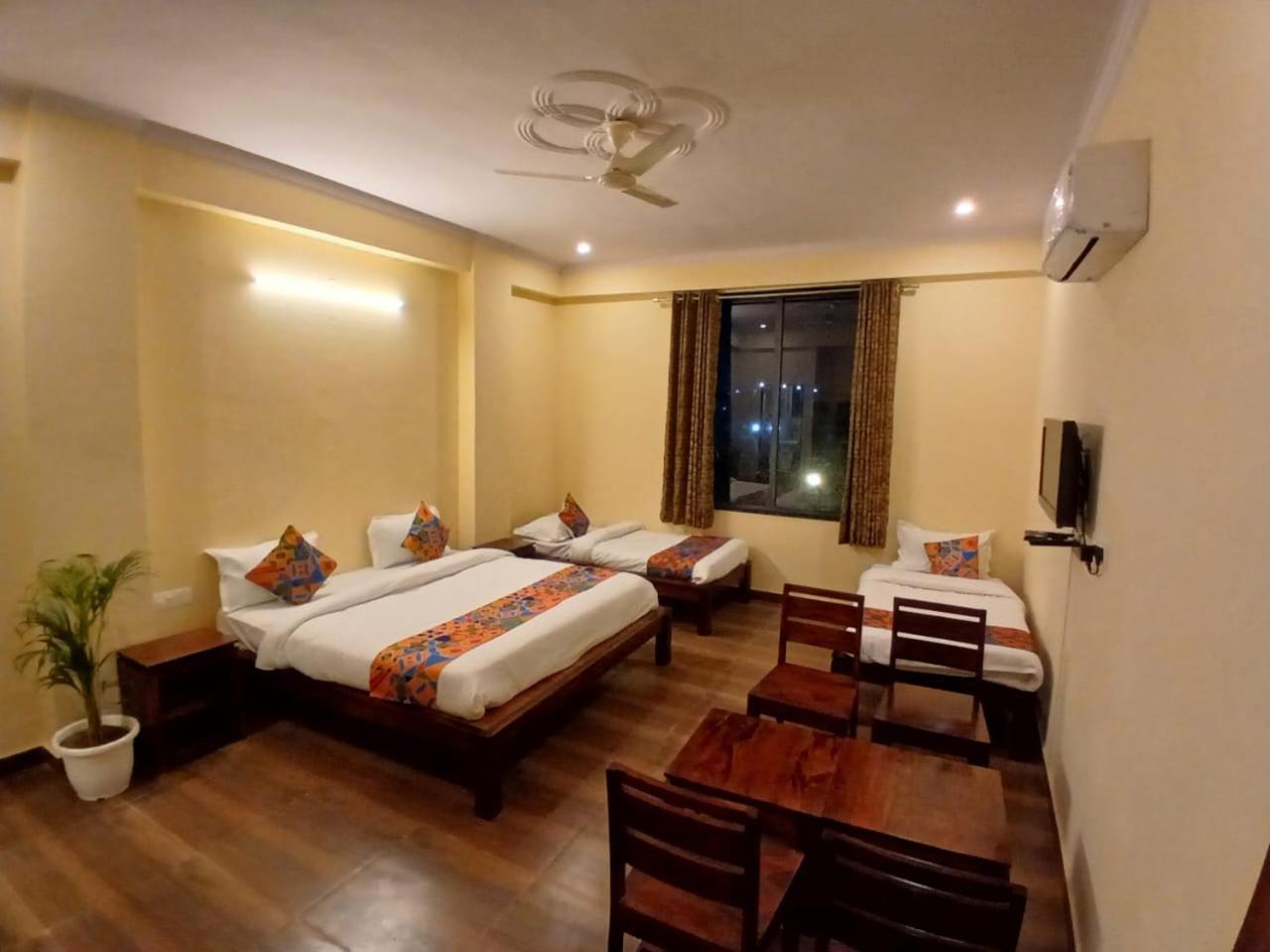 Hotel G M I, Sikar Road Jaipur Buitenkant foto